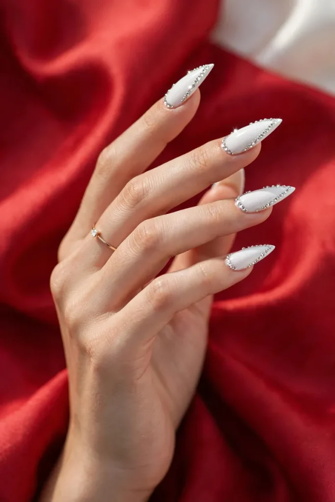 17 White Summer Nails So Clean, People Will Think You're Getting Married 18 image 48