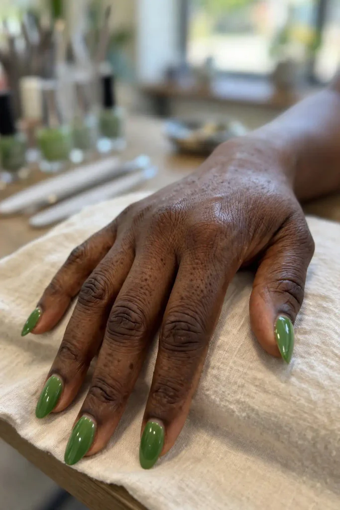 16 Green Summer Nails That Will Make Everyone Stare 14 s12 green grape