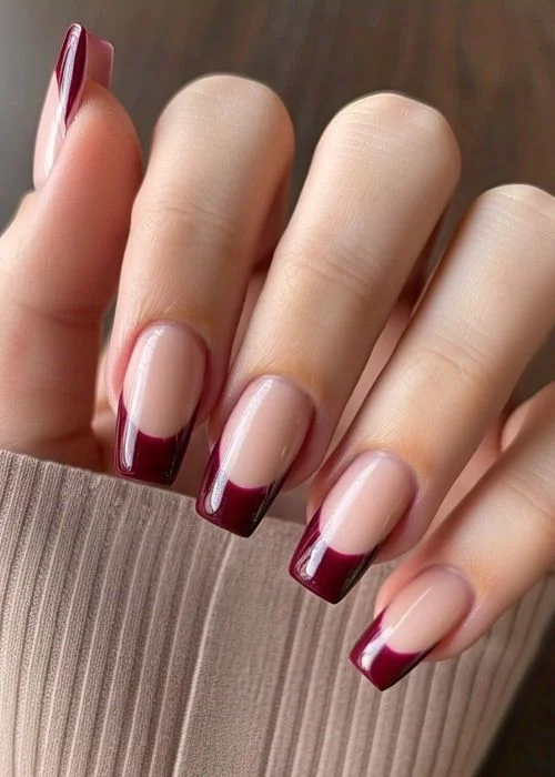 16 Dark Red Nails That Look Expensive, Moody, and Way Too Good to Ignore 4 Burgundy French Tip Nails