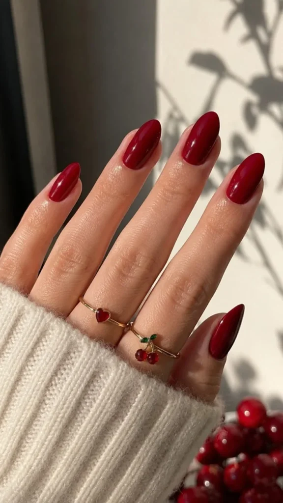 16 Dark Red Nails That Look Expensive, Moody, and Way Too Good to Ignore 2 Classic Glossy Dark Red Nails