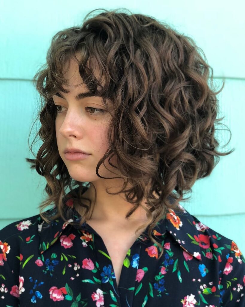 17 Prom Hairstyles for Short Hair That Are Seriously Main-Character Energy 7 Curly Bob With Volume