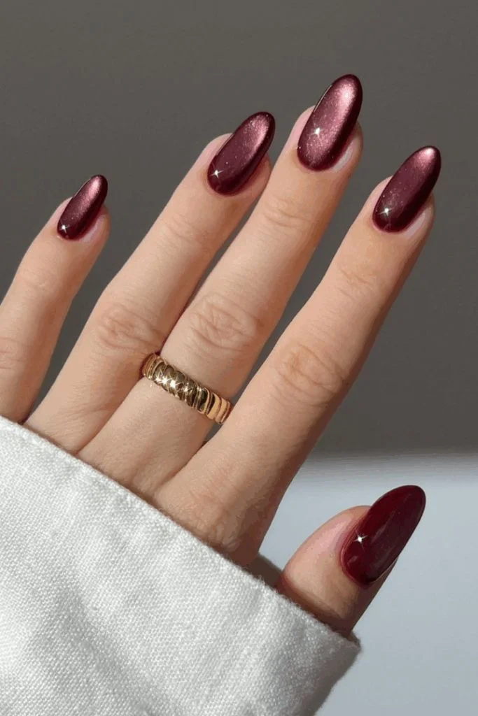 16 Dark Red Nails That Look Expensive, Moody, and Way Too Good to Ignore 9 Dark Red Cat Eye Nails
