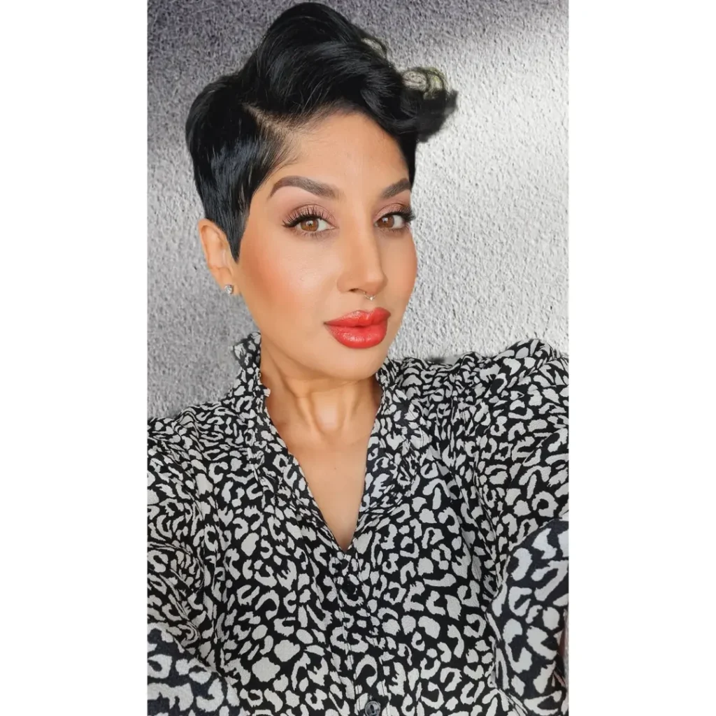 18 Short Hair Blowout Ideas That Make You Look Instantly Expensive 4 Fluffy Layered Pixie Blowout