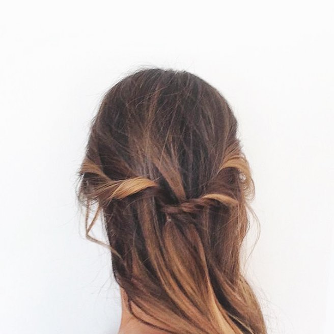 17 Wedding Hairstyles for Short Hair That Look Crazy Elegant Without Trying Too Hard 6 Half Up Twisted Bob 2
