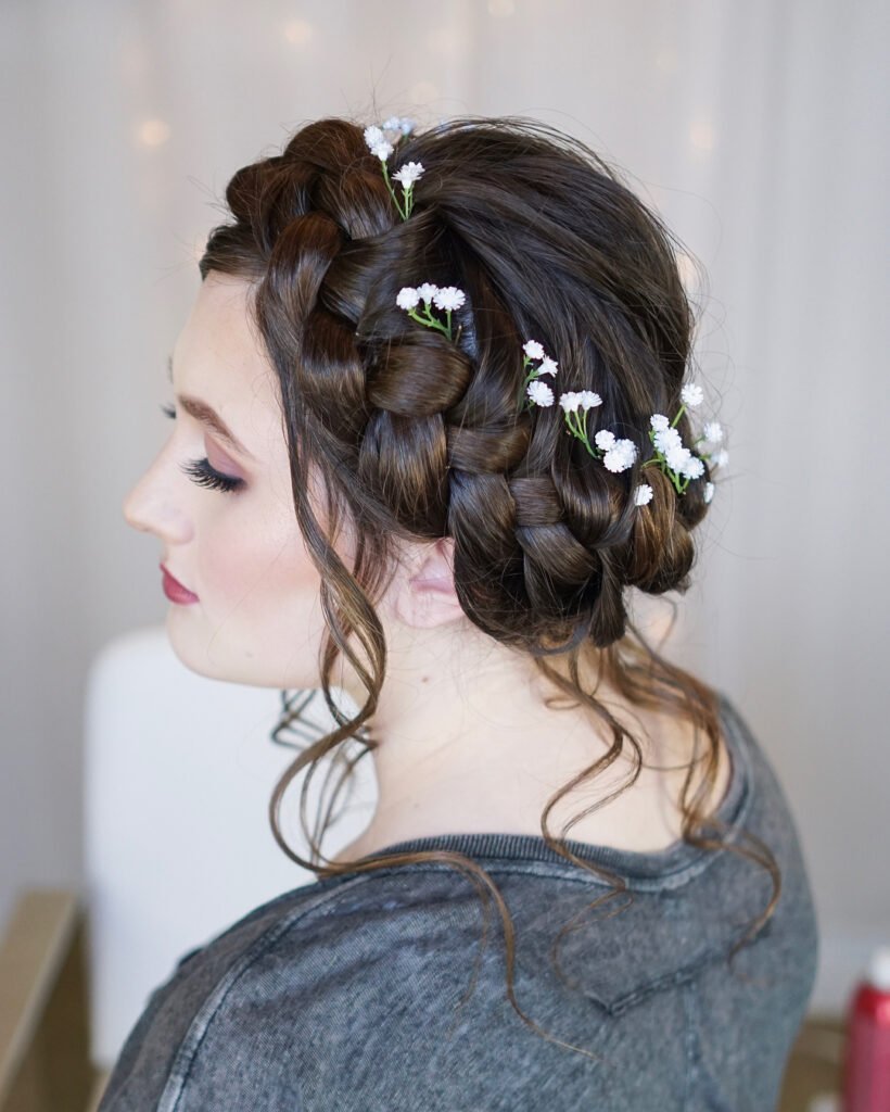 17 Unique Hairstyle Ideas That Are About to Be Everywhere in 2026 18 Romantic Braided Crown