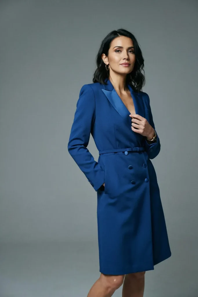 18 Blue Outfit Ideas That Make Getting Dressed Weirdly Easy 12 Royal Blue Blazer Dress