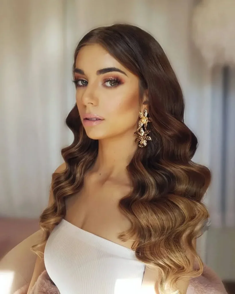 17 Fancy Hairstyles That'll Make You Look Like You Actually Tried (Without Trying Too Hard) 17 Sleek Side Part With Deep Waves