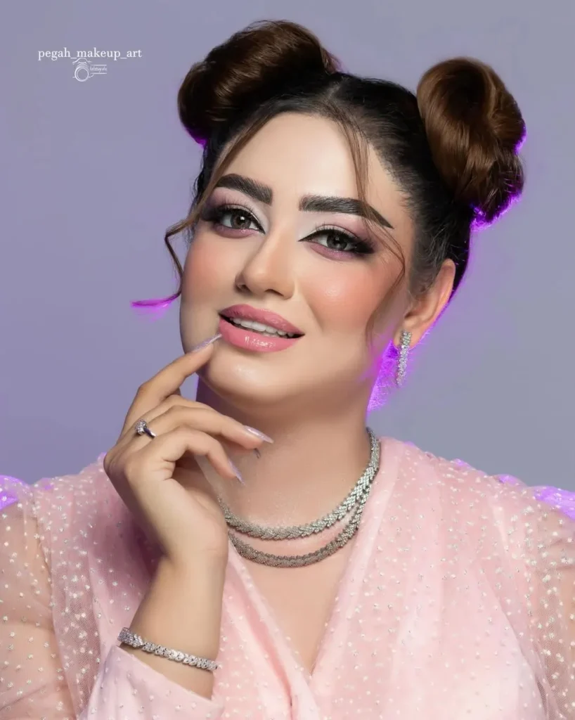 16 Relaxed Hairstyle Ideas That'll Make You Look Effortlessly Stunning (No Salon Required) 7 Space Buns But Make It Relaxed