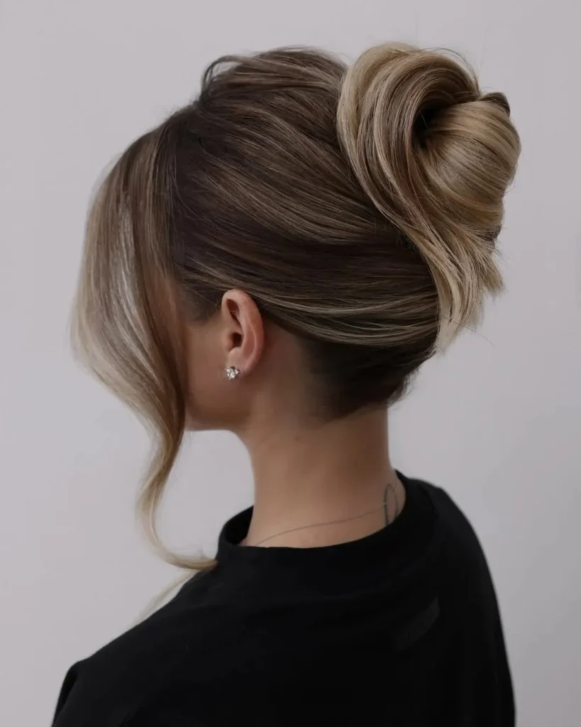 17 Fancy Hairstyles That'll Make You Look Like You Actually Tried (Without Trying Too Hard) 5 The Messy French Twist
