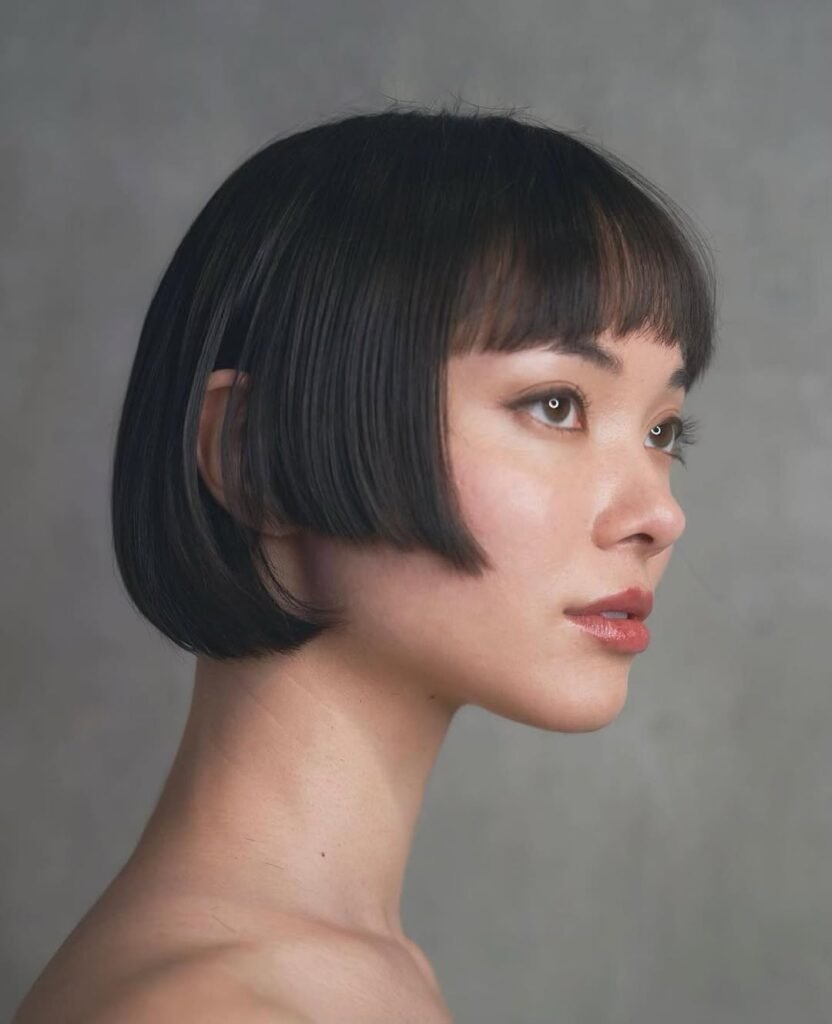 16 Retro Hairstyle Ideas That Are Giving Main-Character Energy in 2026 9 The Mod Bob