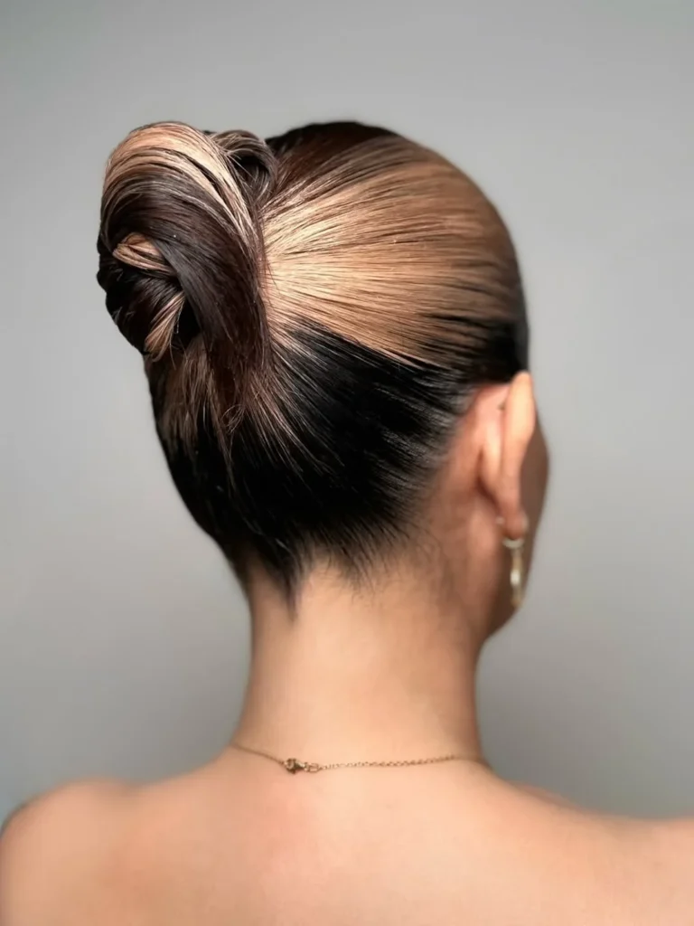 15 Lazy Hairstyle Ideas That Make You Look Put-Together in Under 10 Minutes 14 The Wet Look Bun
