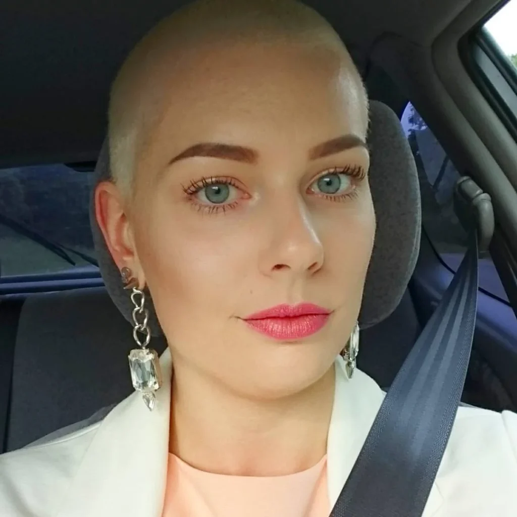 16 Short Grunge Hair Ideas That Are Giving Cool-Girl Energy in 2026 11 Bleached Buzz Cut