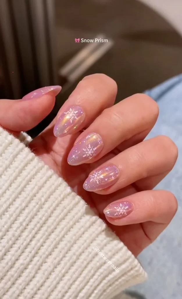 20 Pink Christmas Nail Ideas That Are Way More Fun Than Red & Green (Trust Me) 12 Light Pink Glittery Snow