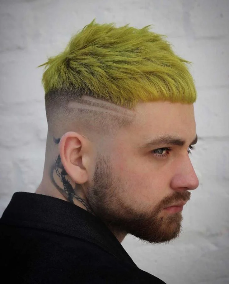 16 Short Grunge Hair Ideas That Are Giving Cool-Girl Energy in 2026 6 Neon Tipped Crop Cut