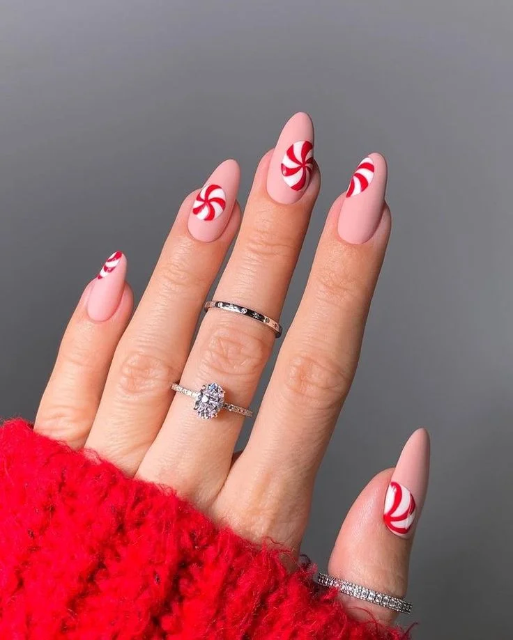 20 Pink Christmas Nail Ideas That Are Way More Fun Than Red & Green (Trust Me) 19 Pink Red White Candy Canes