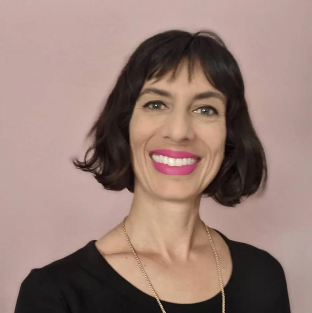 16 Short Grunge Hair Ideas That Are Giving Cool-Girl Energy in 2026 4 Razor Cut French Bob