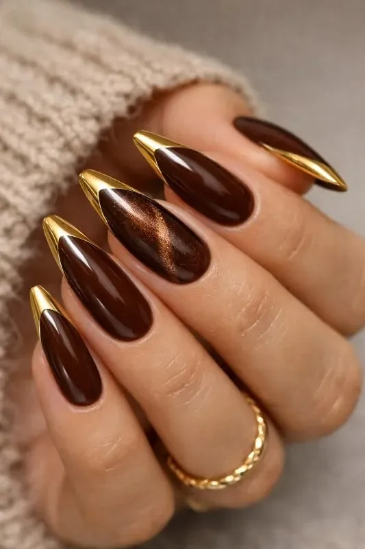17 Brown Fall Nails That'll Make You Ditch Your Basic Nude Polish Forever 8 Brown and Gold Chrome Accent