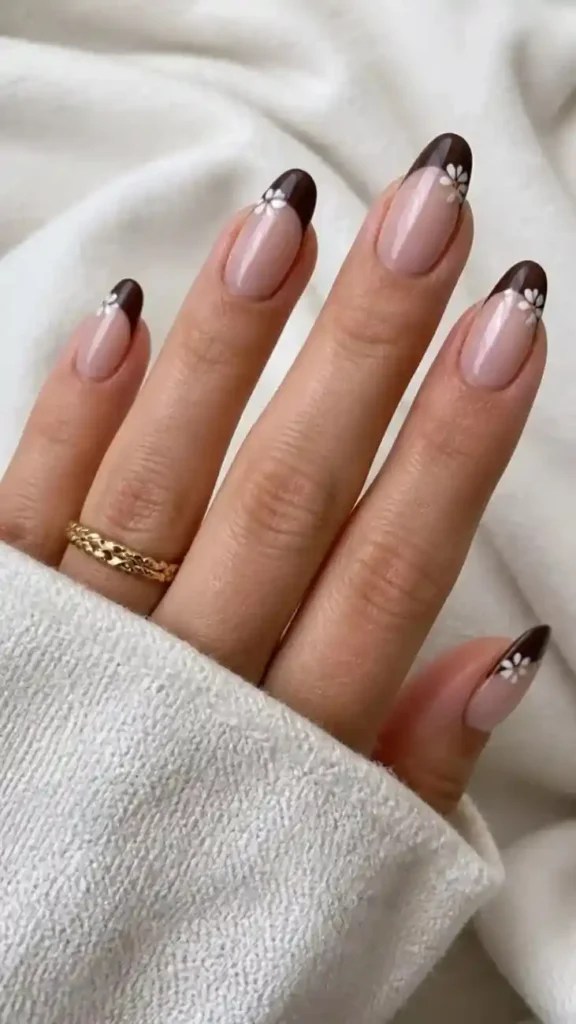 17 Short Fall Nails That Prove Small Nails Can Look Expensive 14 Chocolate French Tip Nails