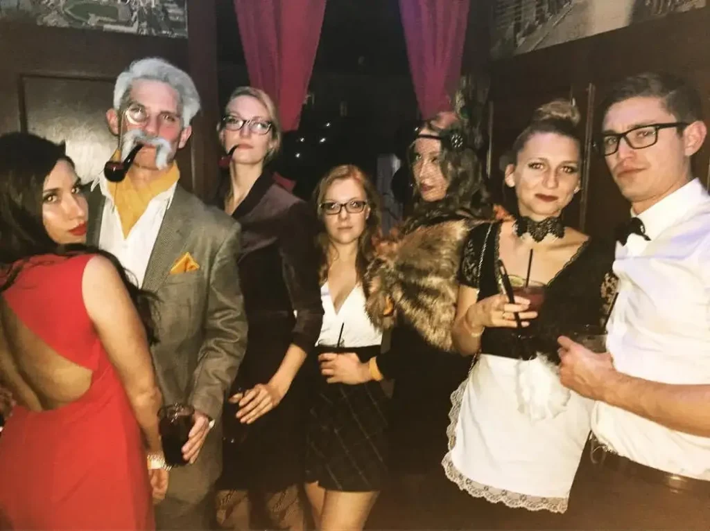 Last-Minute Halloween Costumes That Look Like You Planned Them Days Ago 6 Classic Detective