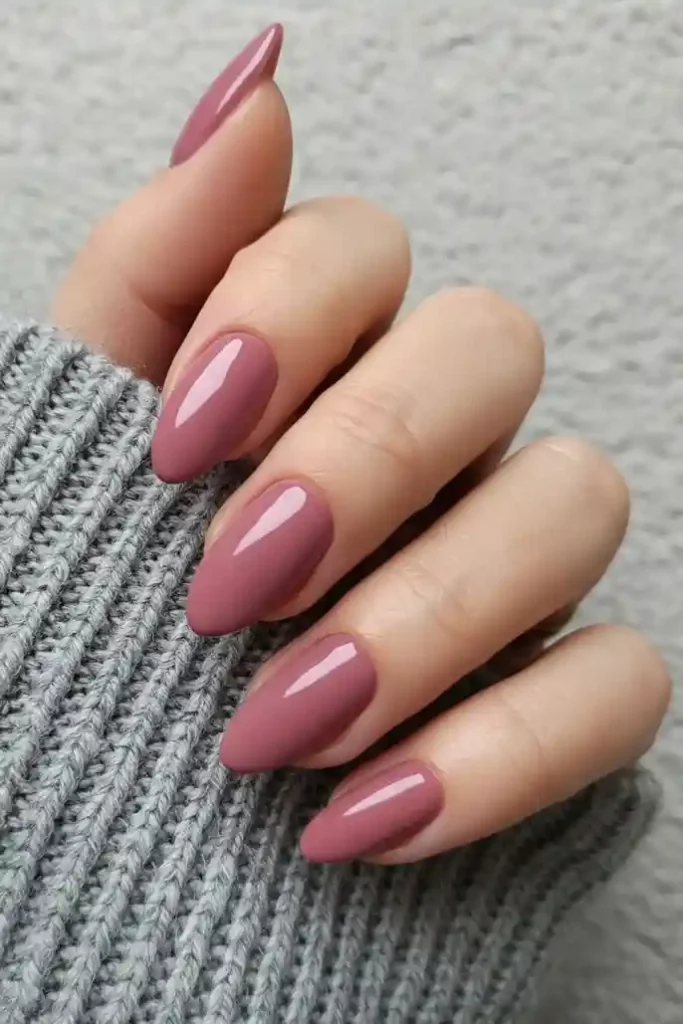 16 Simple Fall Nails That Make Your Autumn Look Instantly Better 15 Dusty Pink Nails