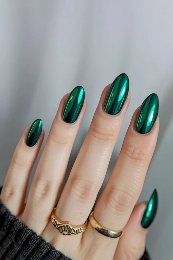 Your Fall Mani Just Got Shinier: 15 Fall Chrome Nails That Feel So Chic 10 Forest Green Chrome Nails