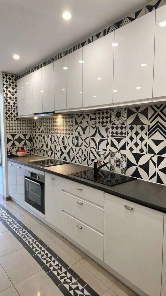 17 Kitchen Backsplash Ideas That Are So Chic, You’ll Suddenly Want to Cook Every Night 16 Geometric Tile Patterns