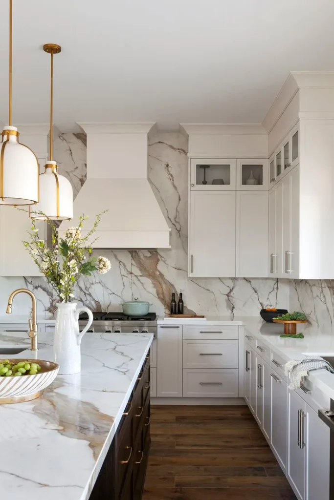 17 Kitchen Backsplash Ideas That Are So Chic, You’ll Suddenly Want to Cook Every Night 3 Marble Slab Drama