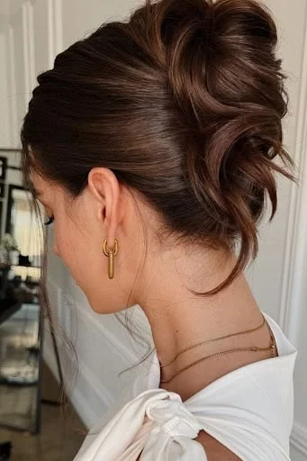 16 Prom Hairstyles for Medium Length Hair That Look Expensive and Totally Pinterest-Worthy 5 Messy French Twist