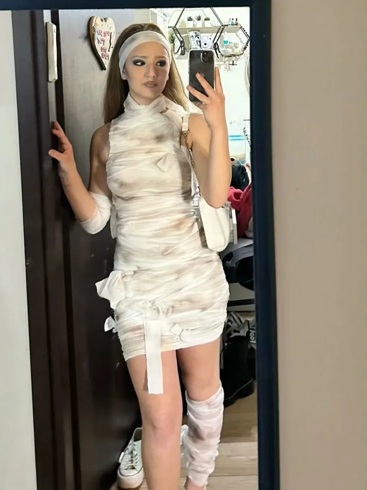 Your Halloween Look Starts Here: 15 Halloween Costume Ideas With Serious Style 6 Mummy With a Stylish Twist