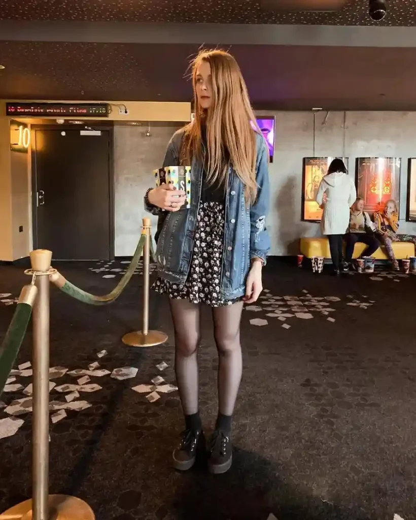 15 Halloween Costumes Teenage Girl Looks That Feel Cute, Trendy, and Totally Party-Ready 5 Popcorn Girl