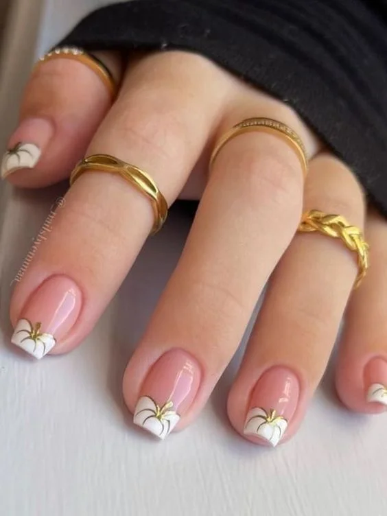 14 Fall Pumpkin Nails That Make Autumn Manicures Feel Extra Cozy 3 Pumpkin French Tip Nails