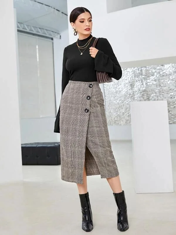 Workday Style Made Simple: 17 Office Fall Outfits to Wear on Repeat 6 Ribbed Mock Neck With a Wrap Skirt