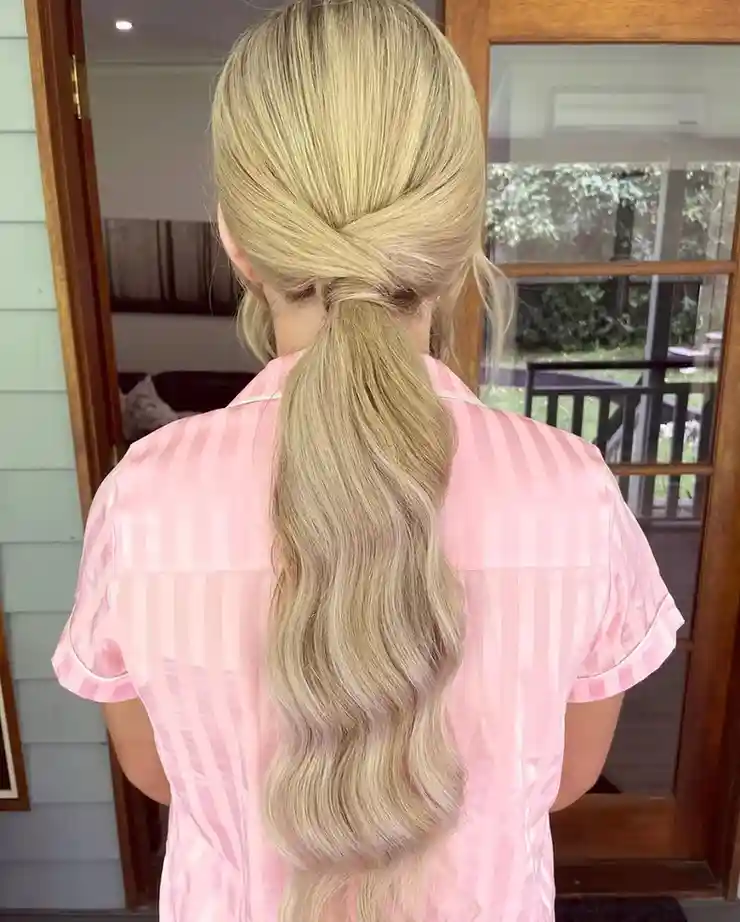 15 Teen Hairstyles Ideas That Make Everyday Hair Feel More Fun 14 The Low Twisted Ponytail
