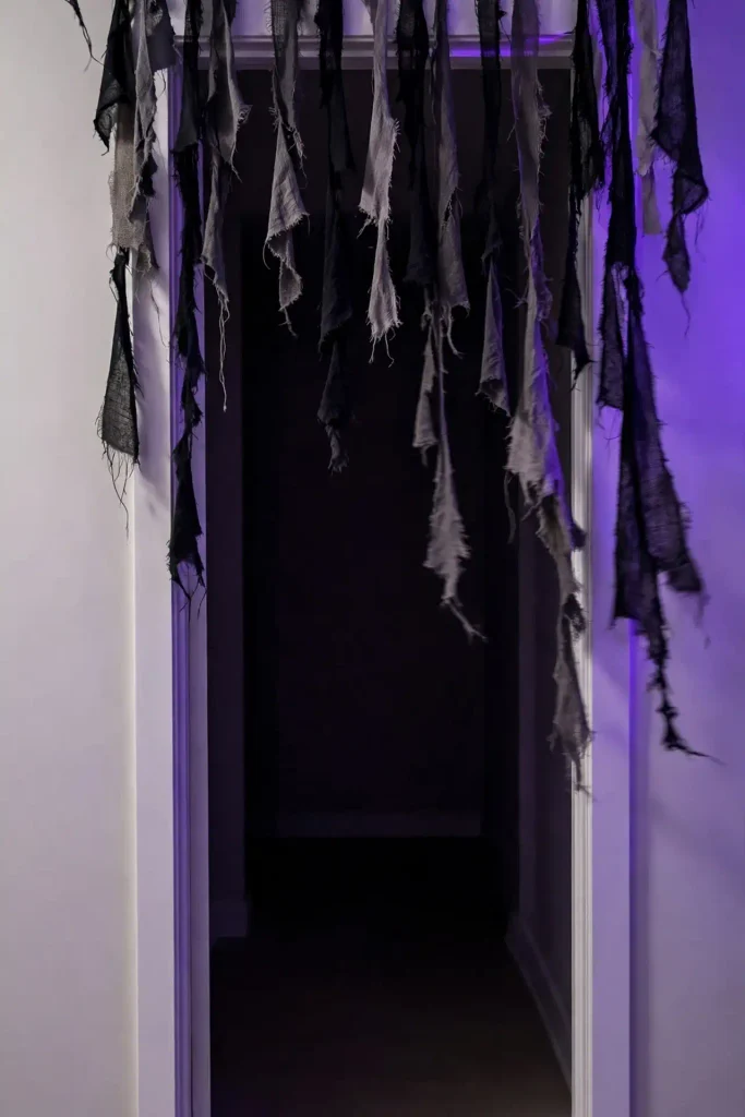 15 Halloween Decorations Party Ideas That Will Have Your Guests Talking Until Next October 3 image 268