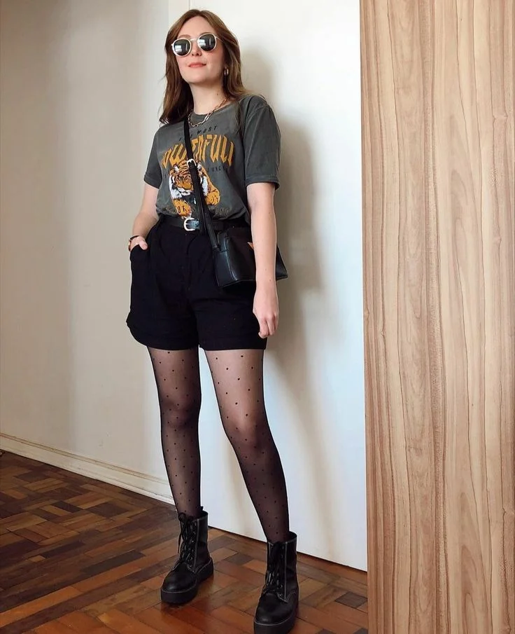 17 Fall Outfits Grunge That Look Edgy & Stylish 4 Band Tee With Leather Skirt And Tights