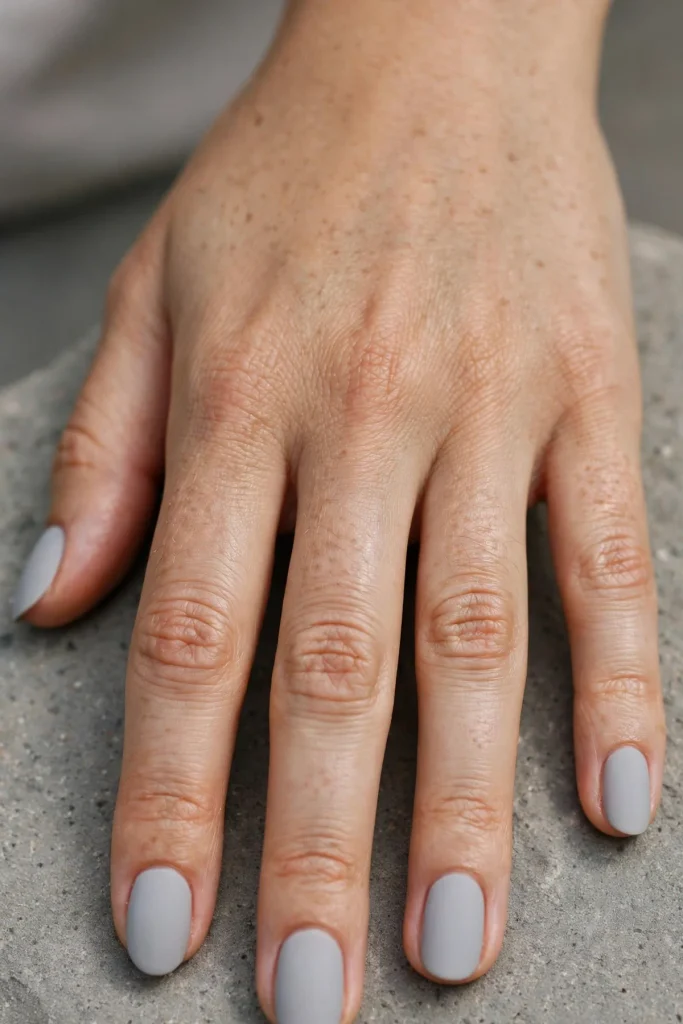 14 Aesthetic Halloween Nail Ideas for a Soft and Spooky Feed 7 image 1033