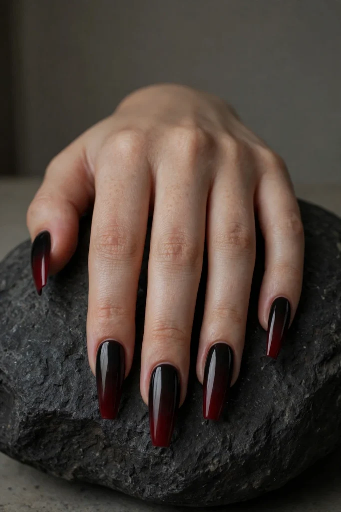 18 Vampire Halloween Nails That Are Dark, Glam, and Dangerous 4 image 1044