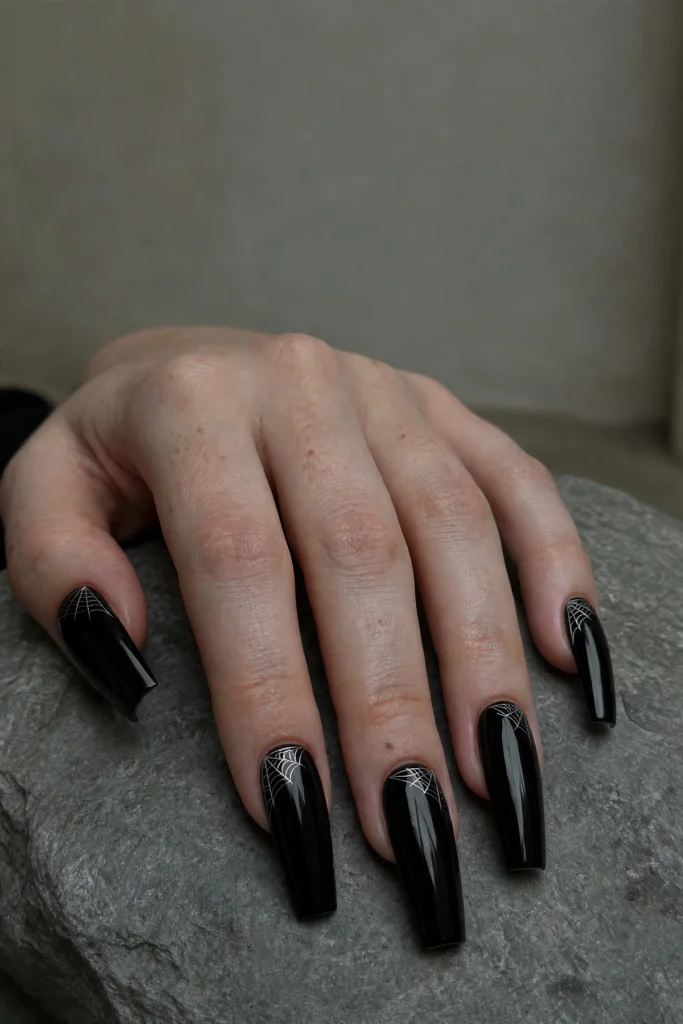 18 Vampire Halloween Nails That Are Dark, Glam, and Dangerous 10 image 1050