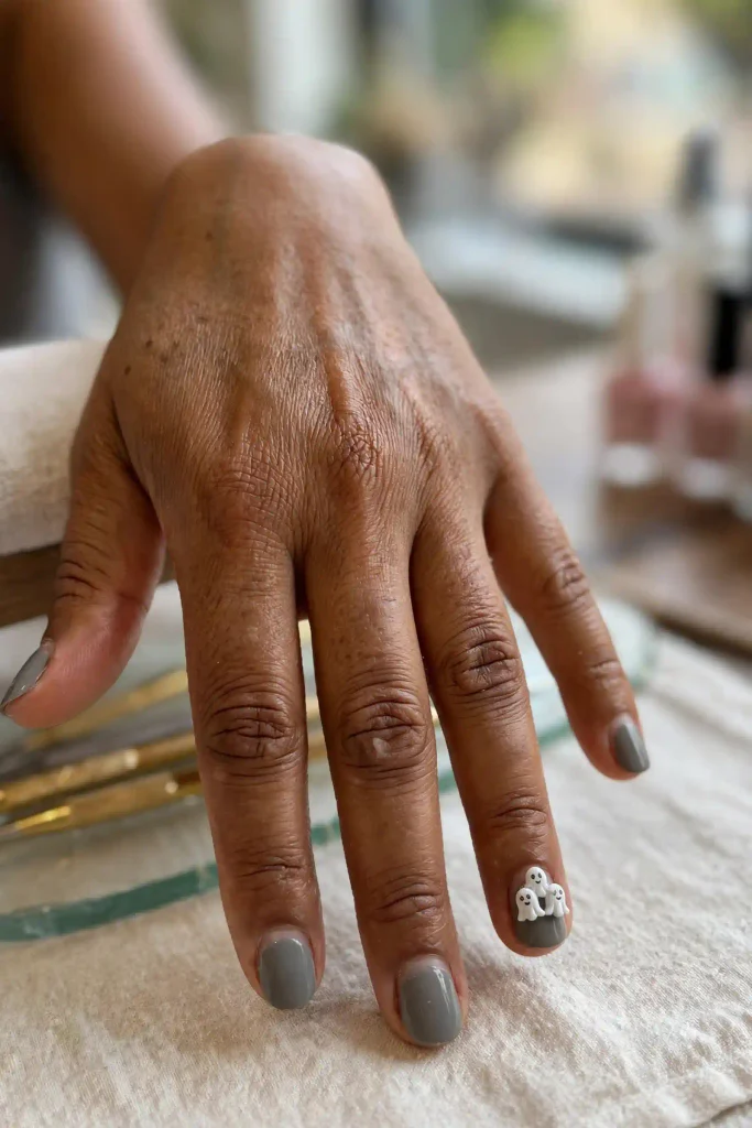 17 Halloween Acrylic Nails, With the Exact Words to Tell Your Nail Tech 18 image 147