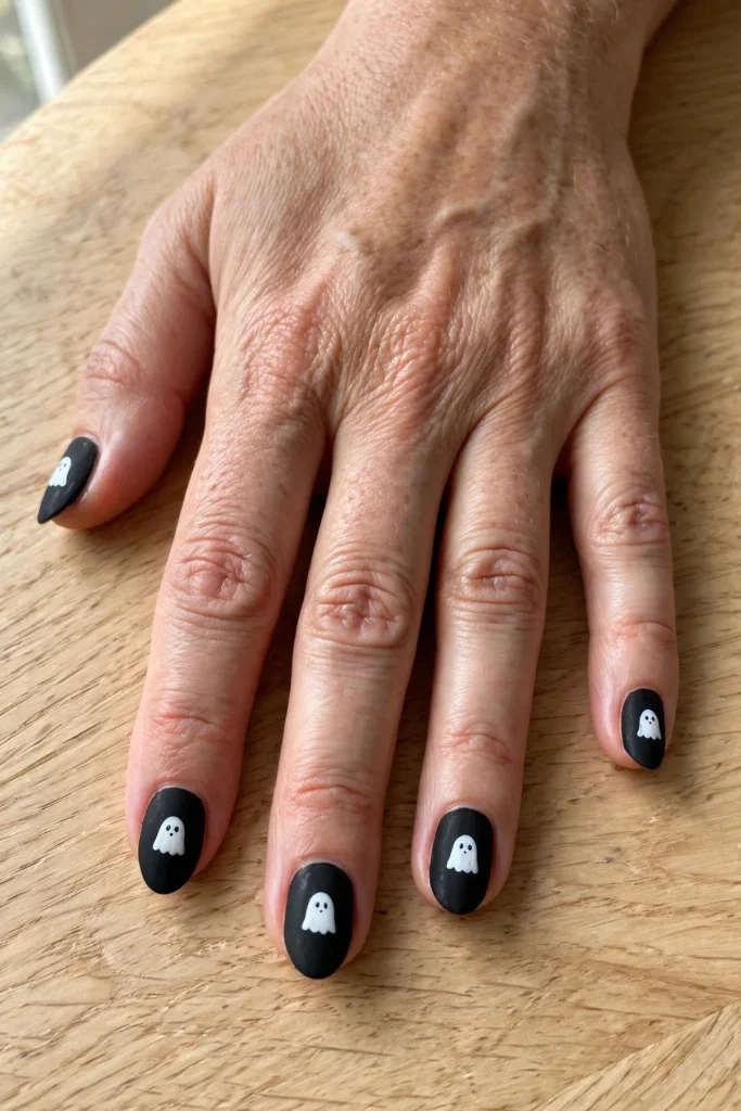 16 Spooky Halloween Nail Ideas That Are Cute, Creepy, and Easy to Copy 3 image 900 683x1024 1