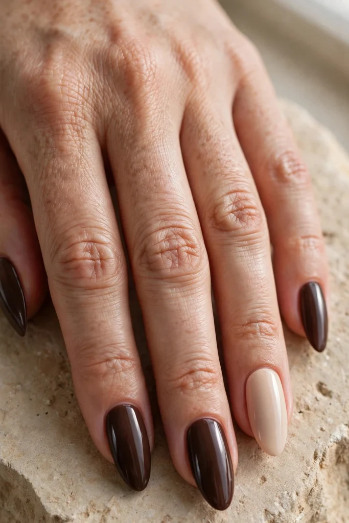 15 Neutral Halloween Nail Ideas That Are Spooky but Still So Wearable 17 image 927