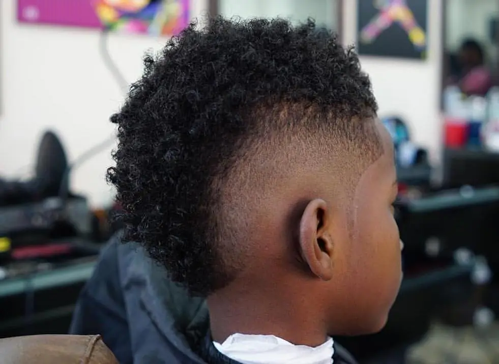 13 Natural Hairstyle Ideas That'll Make You Fall in Love With Your Hair All Over Again 10 Frohawk