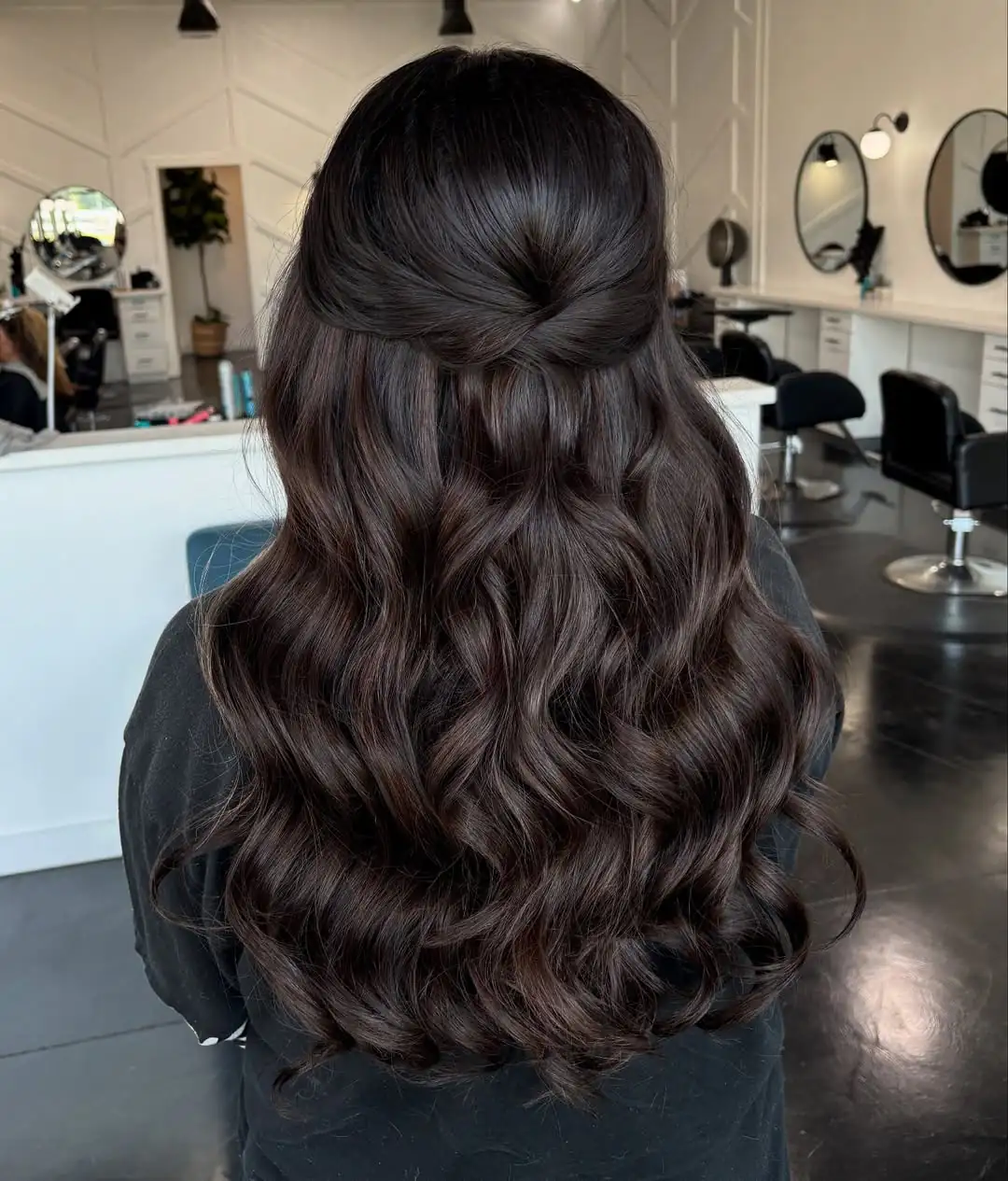 14 Work Hairstyle Ideas That Make You Look Effortlessly Put-Together (Even on 3 Hours of Sleep) 5 Half-Up, Half-Down