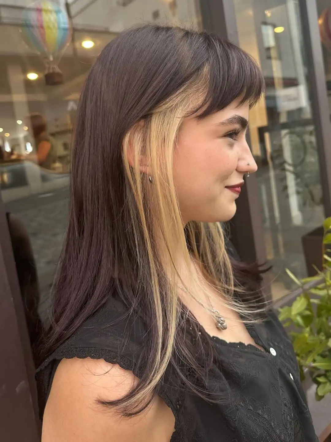 15 Fringe Hairstyles Ideas That’ll Instantly Make You Look Cooler (Like, Effortlessly Cool) 15 Peekaboo Fringe