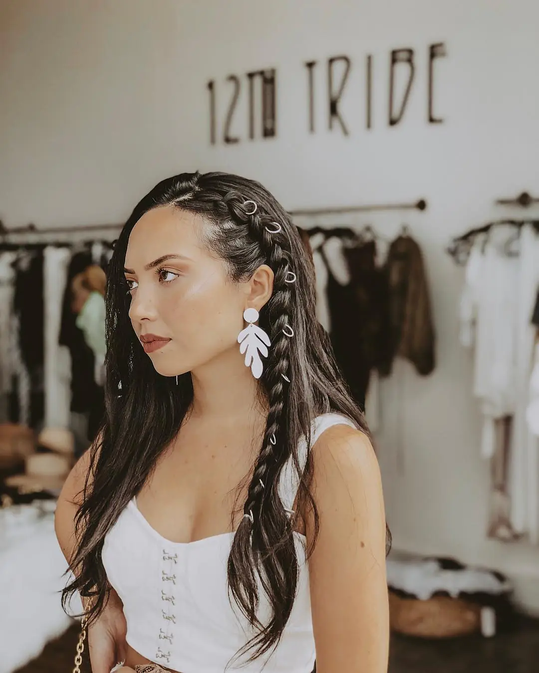 16 Toddler Girl Hairstyle Ideas That Are Cute, Quick & Totally Mom-Life Approved 6 Simple Side Braid