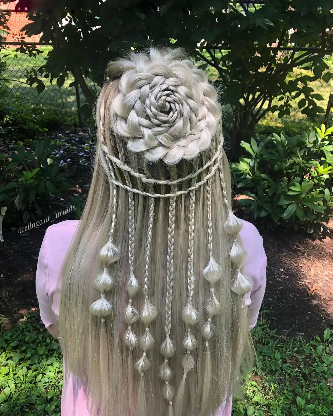 15 Cute Natural Hairstyles Ideas That’ll Make You Ditch Heat Tools ASAP 11 Simple Three-Strand Braids