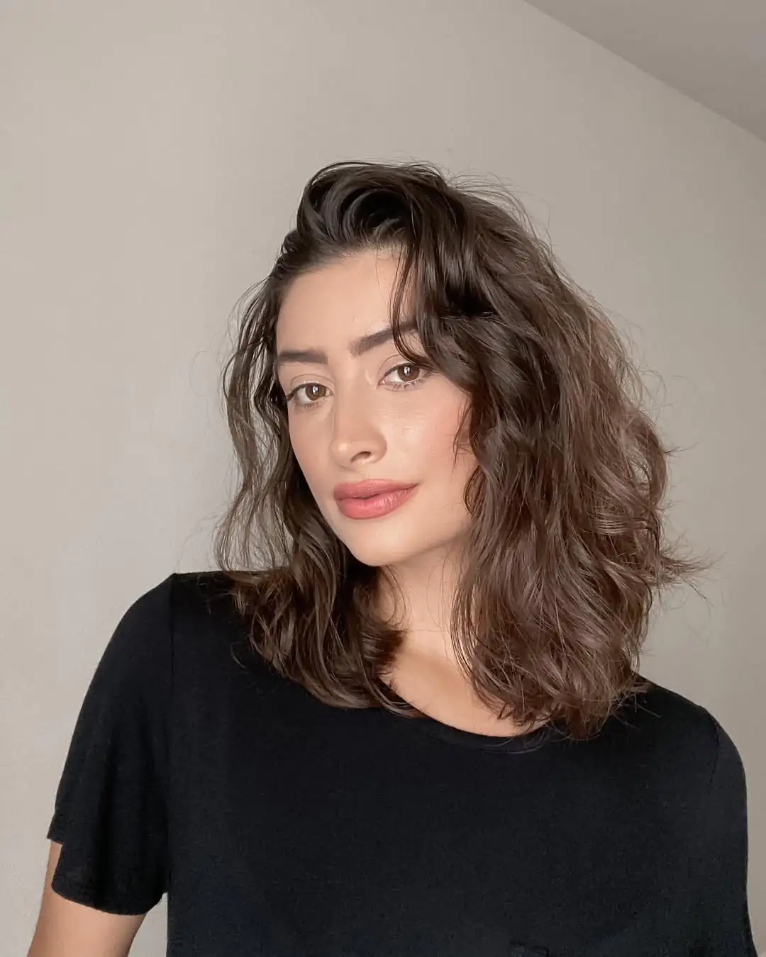 16 Cute Short Hairstyles Ideas You’ll Want to Try Immediately (Because Long Hair Is Overrated Anyway) 4 Wavy Lob