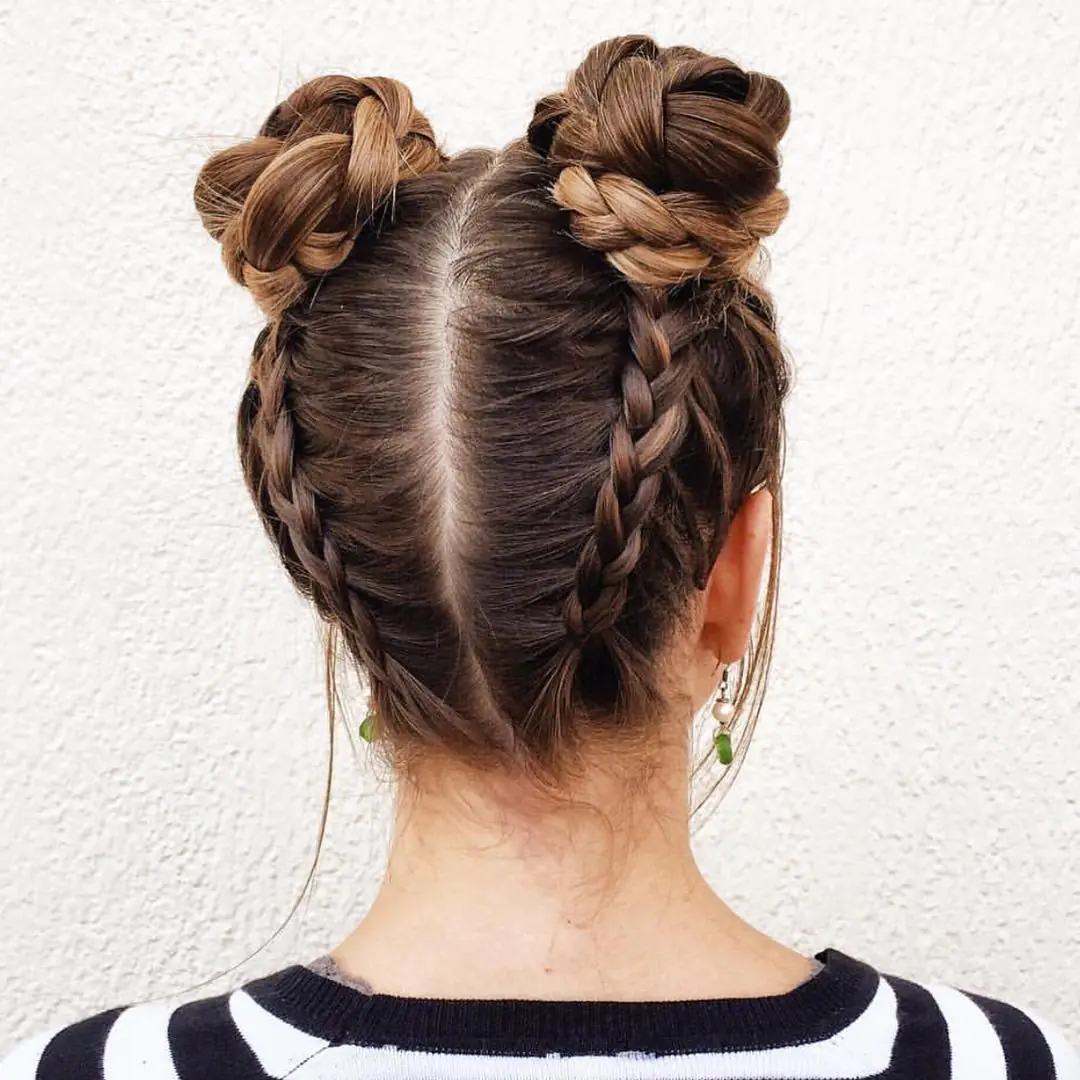 17 Curly Braided Hairstyles That Will Instantly Upgrade Your Look (Yes, Even on Lazy Hair Days) 9 Braided Space Buns
