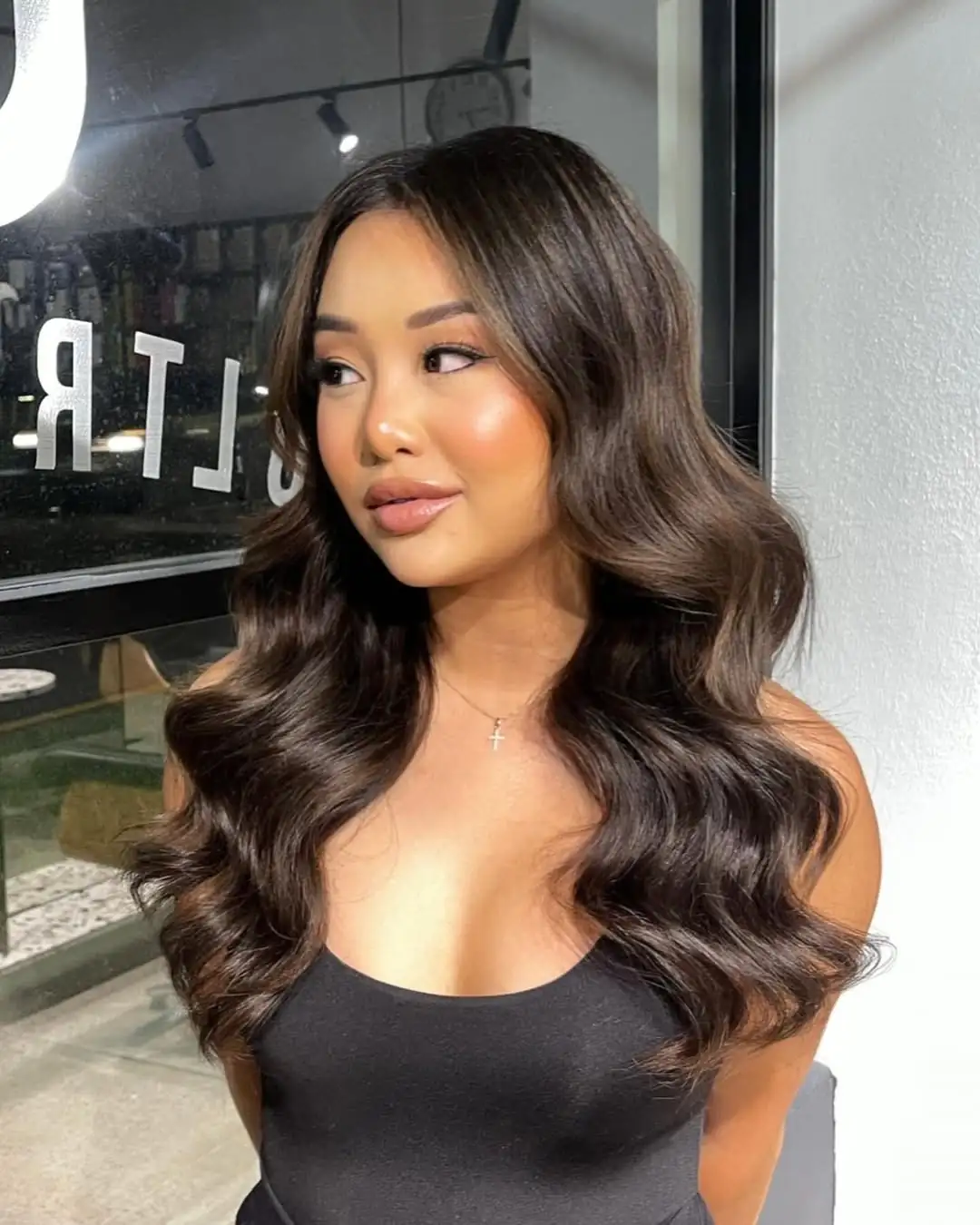 16 Pretty Hairstyle Ideas You’ll Want to Try ASAP (Because Basic Hair Is Boring) 2 Soft Waves That Do All the Talking